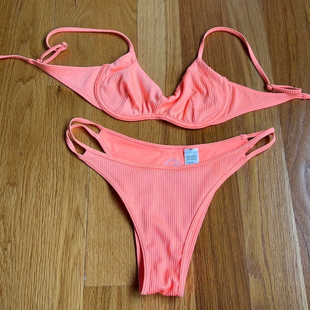 Hollister Swim set